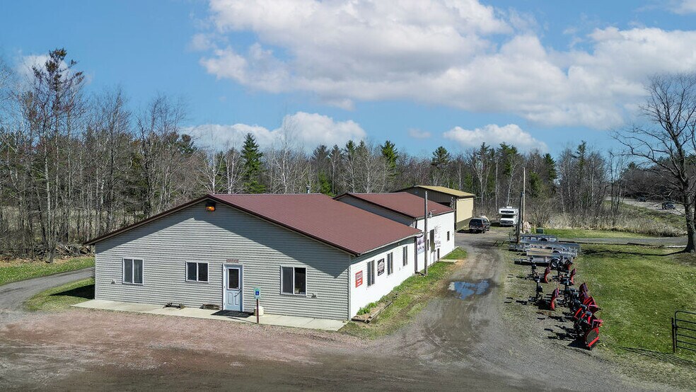 More Photos Of 5011 State Highway 13/34 Hwy, Wisconsin Rapids Storefront For Sale