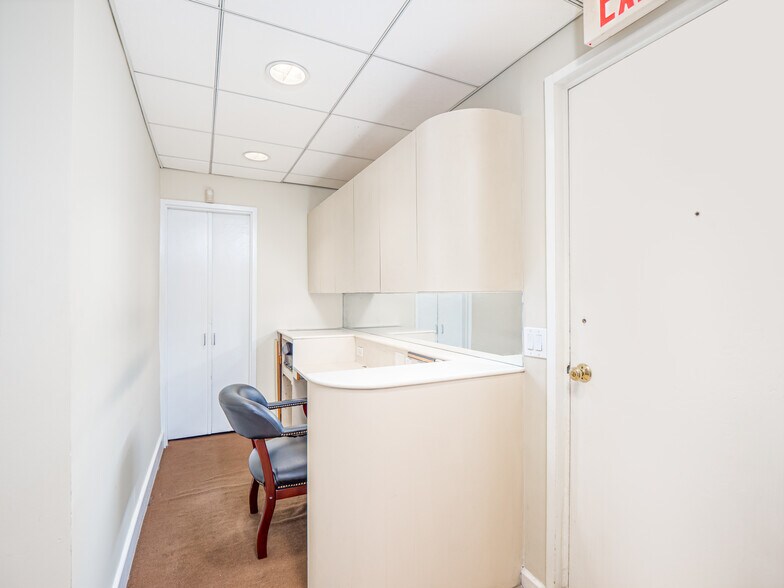 More Photos Of 580 Park Ave, New York Apartments For Sale