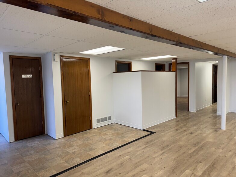 More Photos Of 7301 W Jefferson Blvd, Fort Wayne Office For Lease