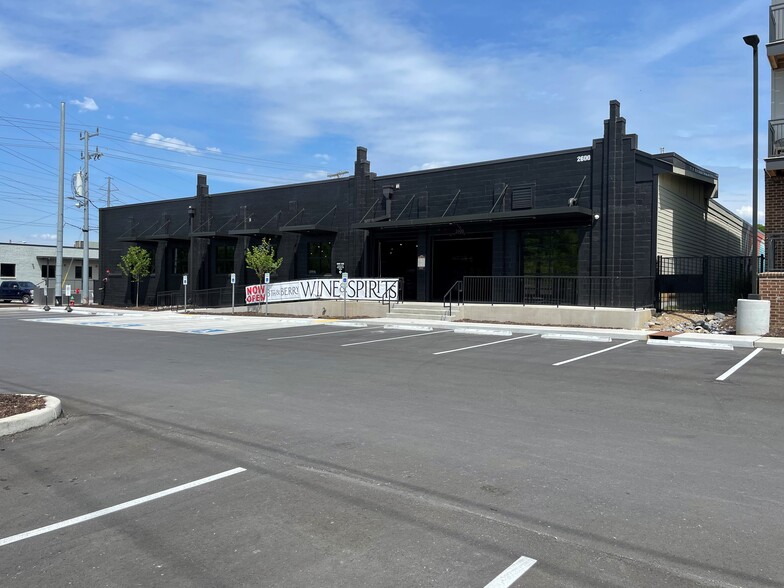 More Photos Of 2600-2602 Fessey Park Rd, Nashville Warehouse For Lease