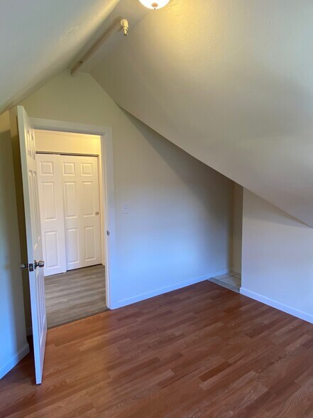 More Photos Of 145 Westervelt Ave, Staten Island Storefront Retail Residential For Sale