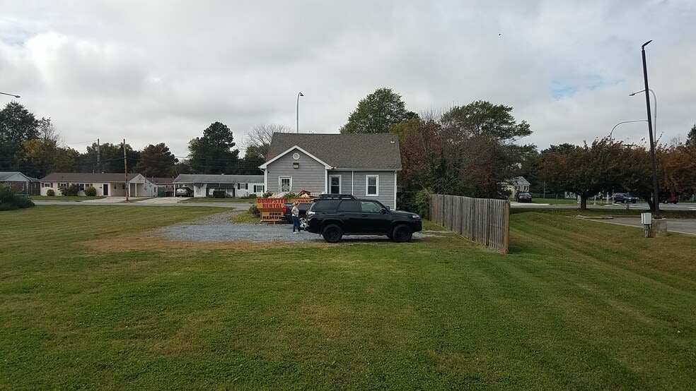 More Photos Of 1411 S Governors Ave, Dover General Retail For Lease