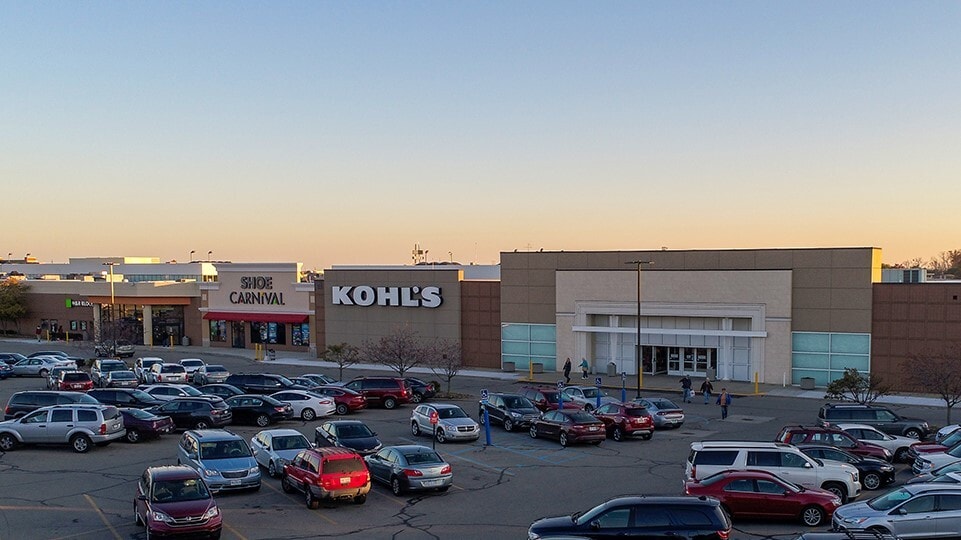 Primary Photo Of 32233 Gratiot Ave, Roseville Unknown For Lease