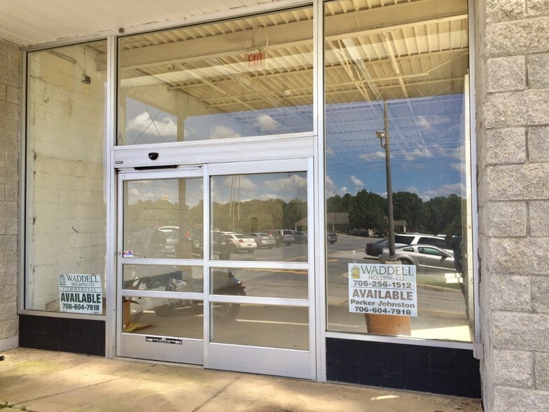More Photos Of 5600 Milgen Rd, Columbus Storefront For Lease