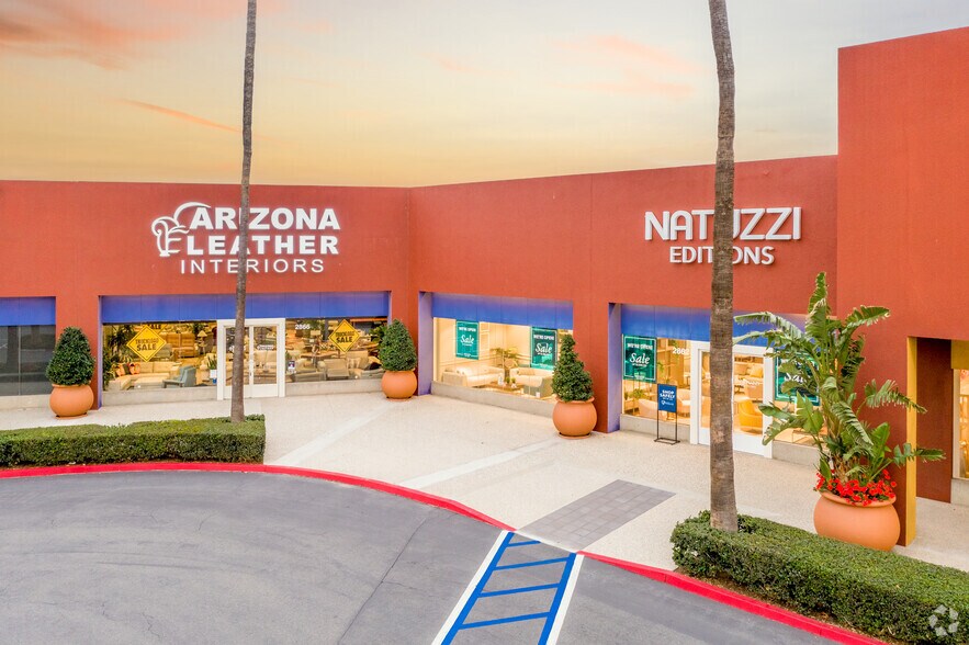 More Photos Of 2915-3011 El Camino Real, Tustin Unknown For Lease