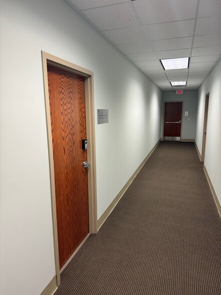 More Photos Of 3850 Bessemer Rd, Mount Pleasant Office Residential For Lease