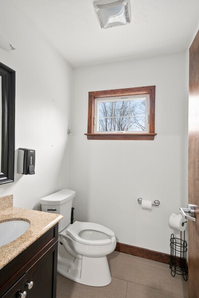 More Photos Of 109 Dean St, Taunton Medical For Sale