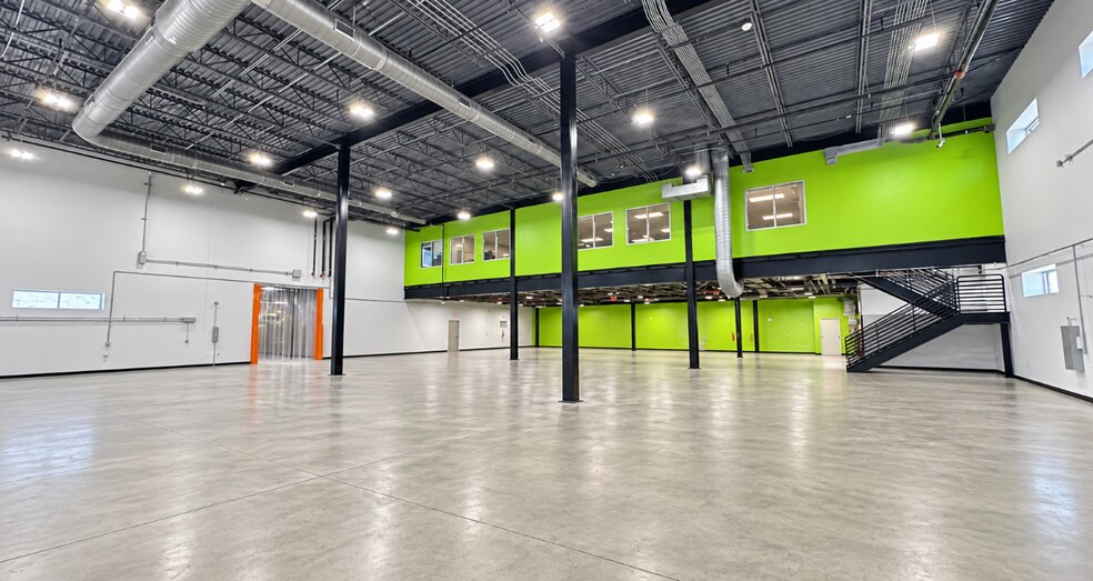 More Photos Of 2021 Commerce Dr, McKinney Office For Sale