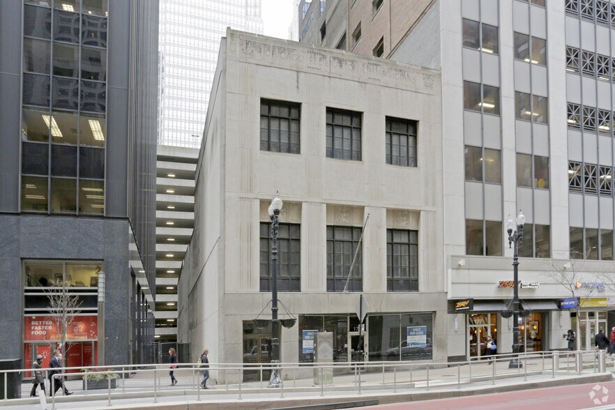 Primary Photo Of 175 W Washington St, Chicago Office For Sale