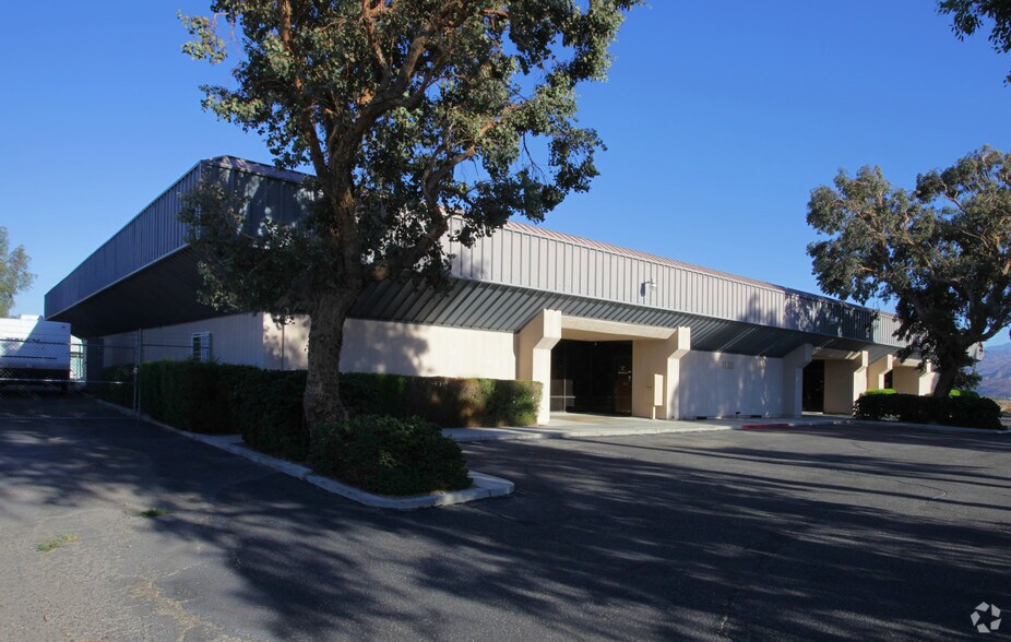 Primary Photo Of 1130 N Valdivia Way, Palm Springs Warehouse For Lease
