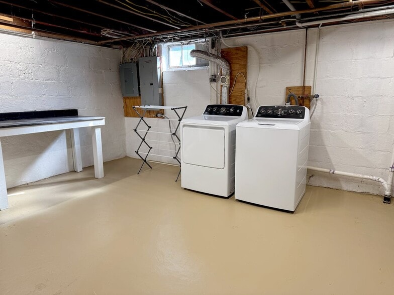 More Photos Of 2926 State St, Erie Multifamily For Sale