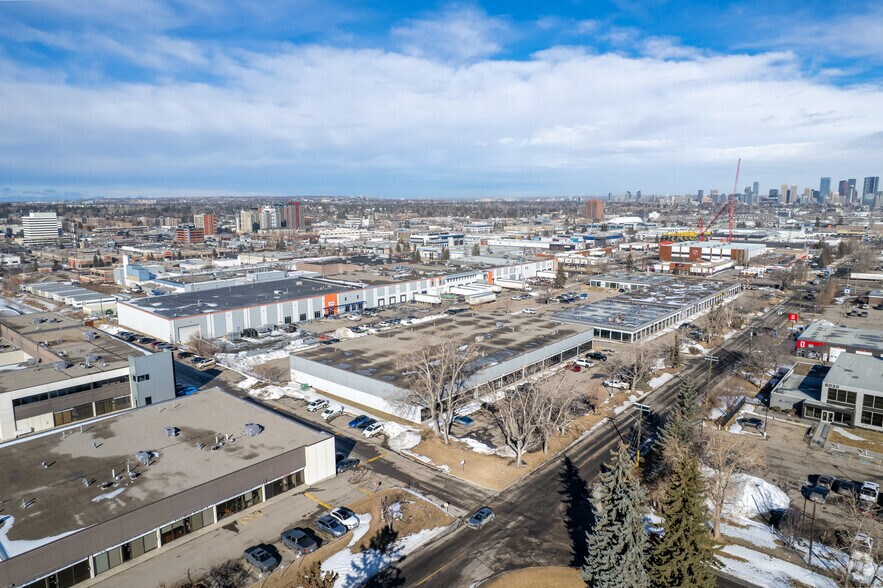 More Photos Of 6019-6033 3 St SE, Calgary Warehouse For Lease