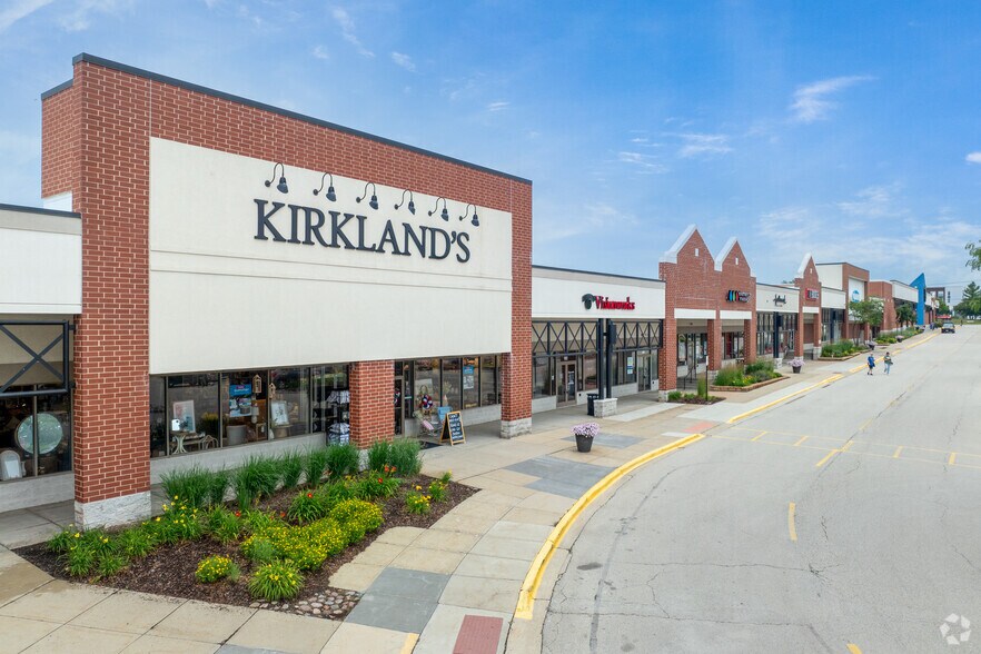 More Photos Of 701 N Milwaukee Ave, Vernon Hills Unknown For Lease