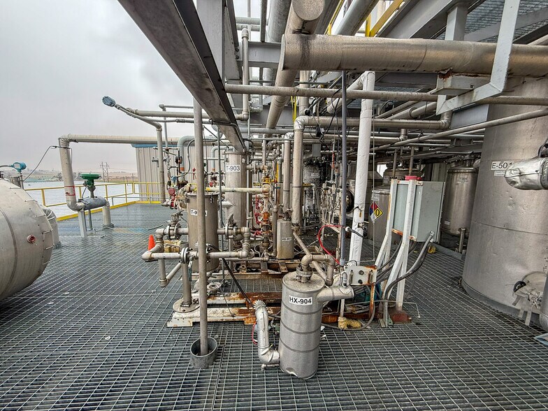 More Photos Of 5640 44th Ave S, Clinton Office For Sale