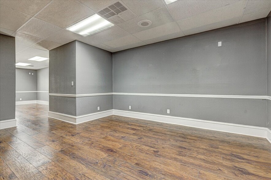 More Photos Of 7175 Jonesboro Rd, Morrow Office For Lease