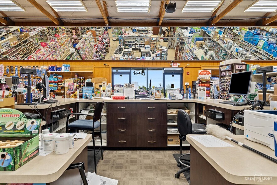 More Photos Of 105 W Illinois Route 71 Rt, Newark Freestanding For Sale