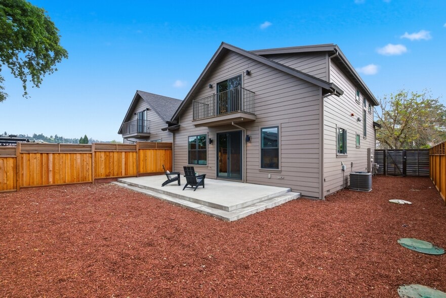 More Photos Of 47-49 Ursuline Rd, Santa Rosa Apartments For Sale