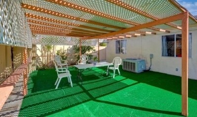 More Photos Of Euclid & Katella Ave, Anaheim Assisted Living For Sale