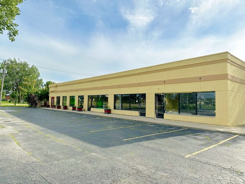 Primary Photo Of 10290-10296 S 78th Ave, Palos Hills Freestanding For Lease