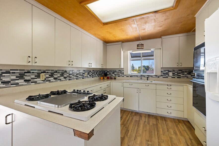 More Photos Of 19750 CA-120, Big Oak Flat Apartments For Sale