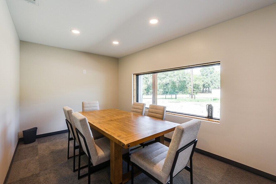 More Photos Of 6720 Dick Price Rd, Mansfield Office For Lease