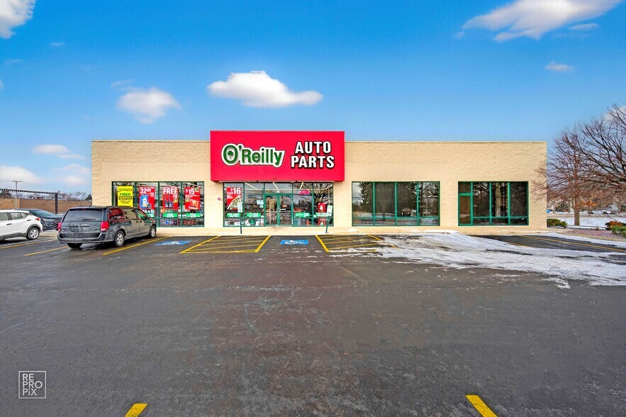 Primary Photo Of 255 W Roosevelt Rd, West Chicago Freestanding For Sale