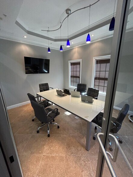 More Photos Of 4485 Tench Rd, Suwanee Office For Sale