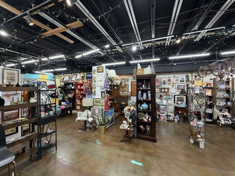 More Photos Of 315 W Main St, Tomball Storefront Retail Office For Lease