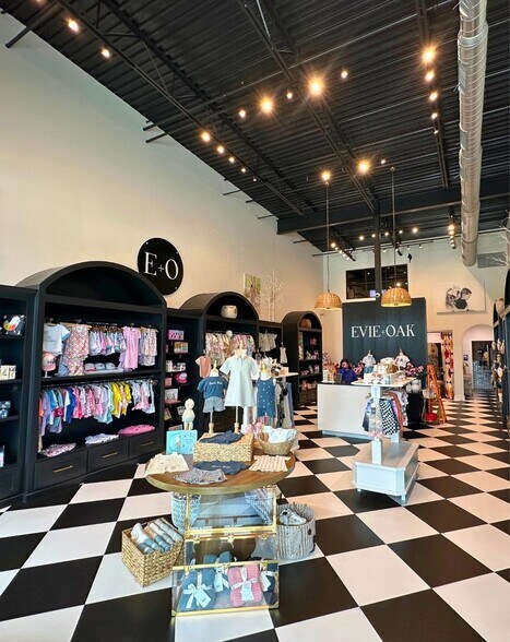 More Photos Of 1255 Arrington Rd, College Station General Retail For Lease