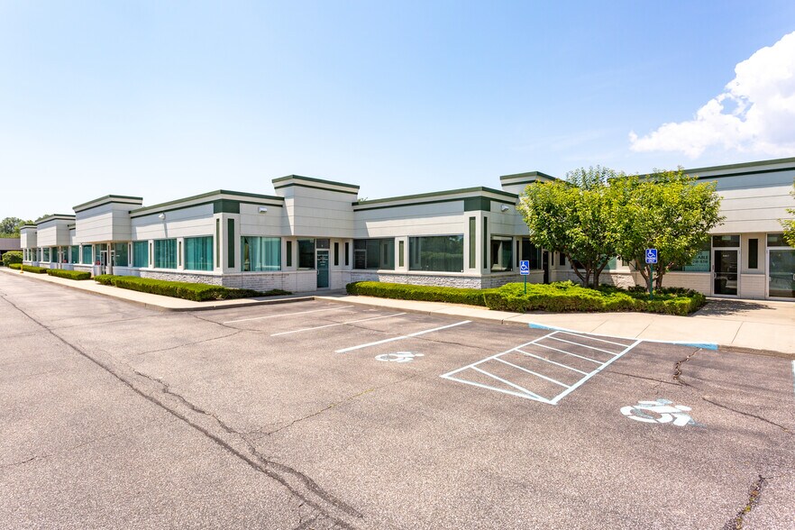 More Photos Of 3920 Veterans Memorial Hwy, Bohemia Medical For Lease