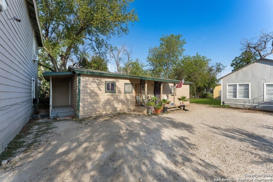 More Photos Of 403 Terrell Ave, San Antonio Apartments For Sale