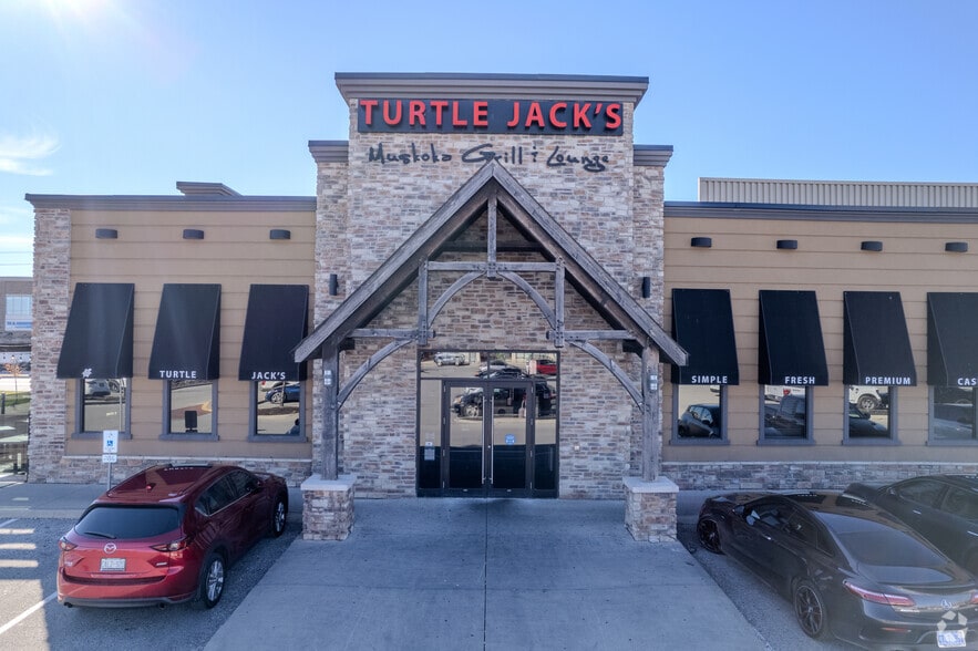 More Photos Of 20 Cottrelle Blvd, Brampton Restaurant For Sale