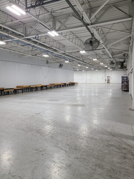 More Photos Of 630 High St, Geneva Warehouse For Sale