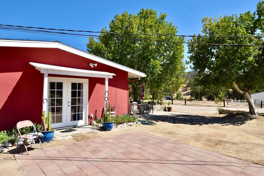 More Photos Of 76980 San Antonio Rd, Bradley Specialty For Sale