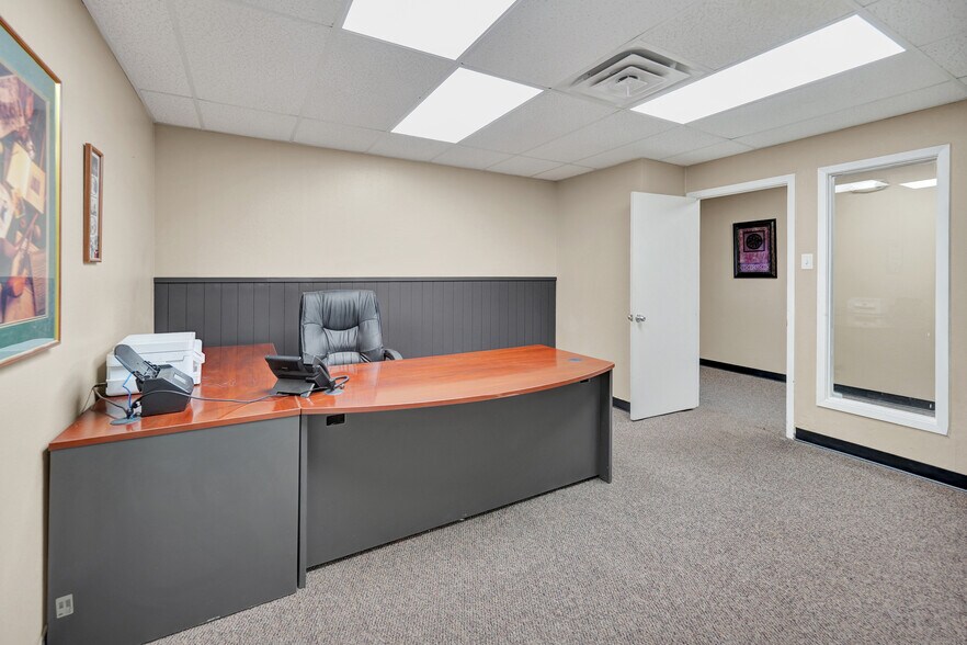 More Photos Of 2651 John Ben Shepperd Pky, Odessa Office For Sale