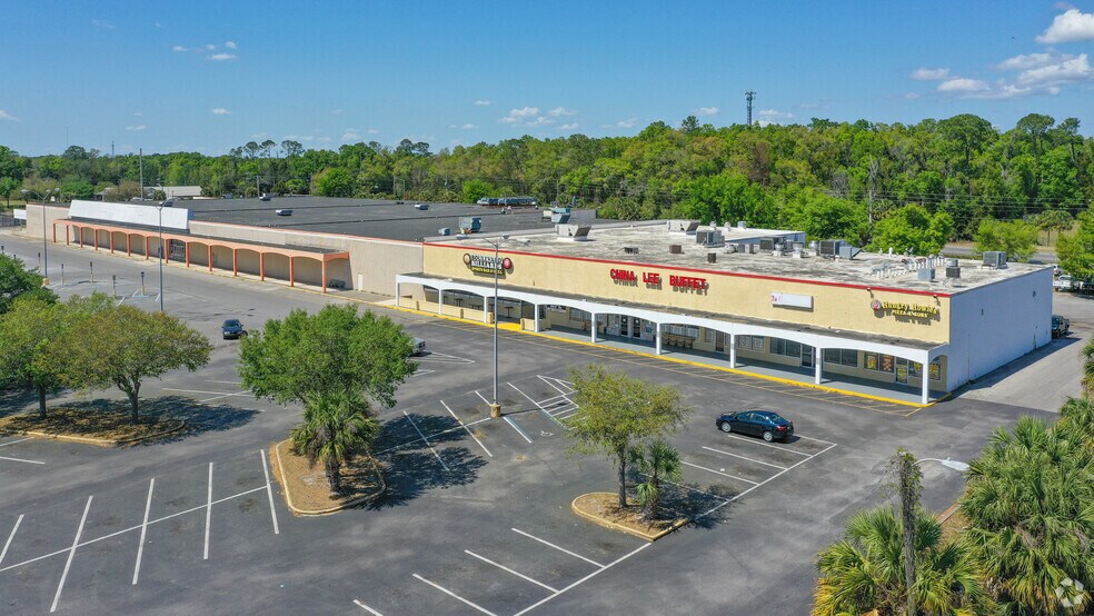 More Photos Of 3711-3753 E Silver Springs Blvd NE, Ocala Department Store For Sale