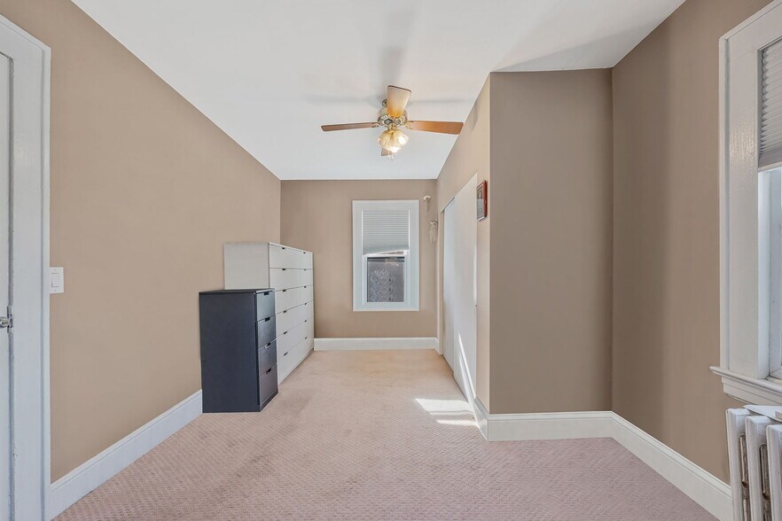 More Photos Of 504 Fire Island Ave, Babylon Flex For Sale