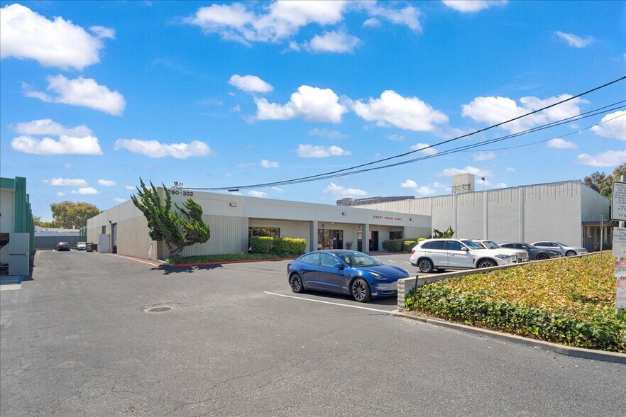 More Photos Of 290-302 Brokaw Rd, Santa Clara Warehouse For Sale