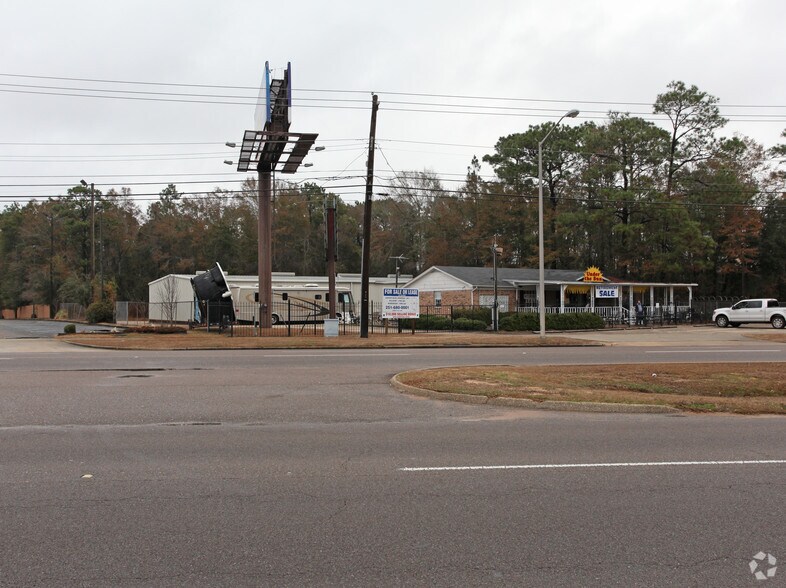 More Photos Of 7032 Airport Blvd, Mobile Land For Sale