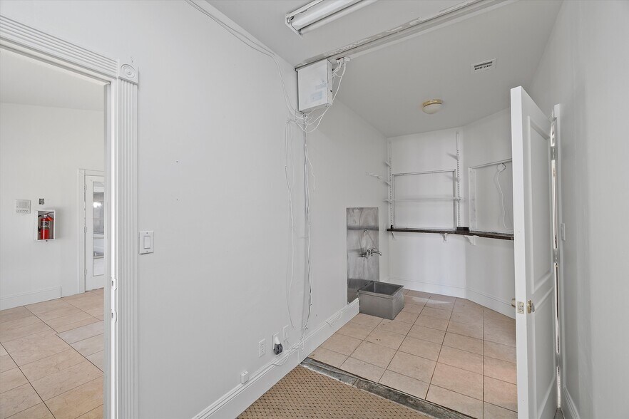 More Photos Of 721 Buol Rd, Pahrump General Retail For Sale