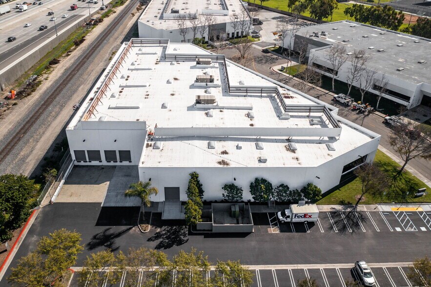 More Photos Of 7101 Village Dr, Buena Park Warehouse For Lease