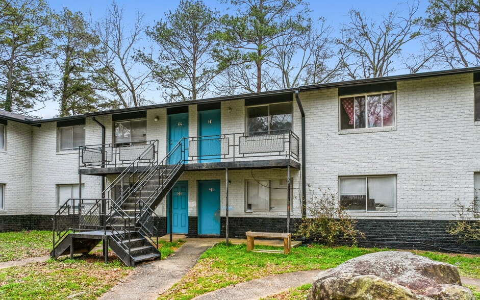 More Photos Of 3937 Glenwood Rd, Decatur Apartments For Sale