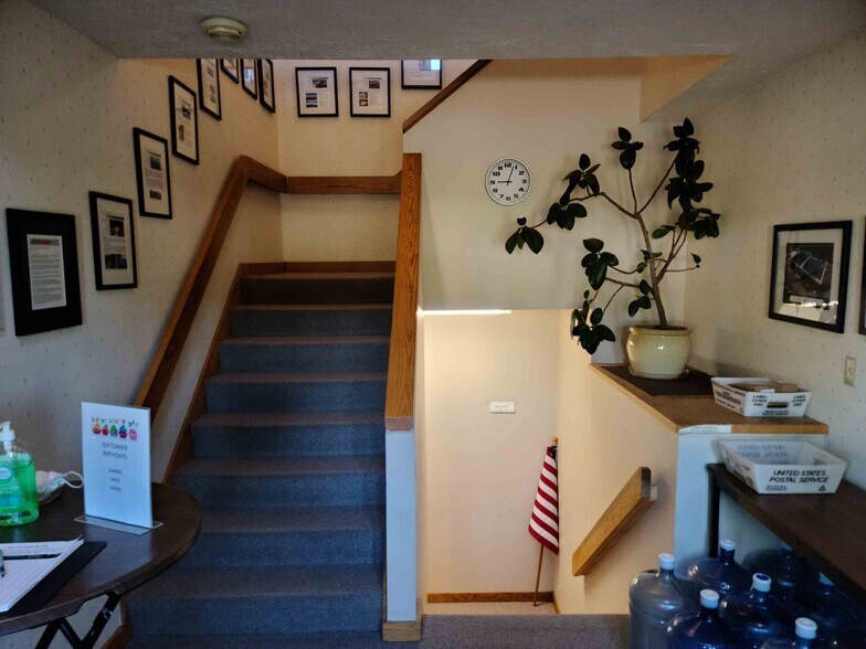 More Photos Of 114 State Rd, Sagamore Beach Warehouse For Lease