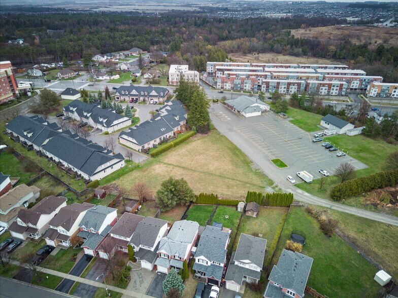 More Photos Of 21 Niagara Dr, Oshawa Land For Sale