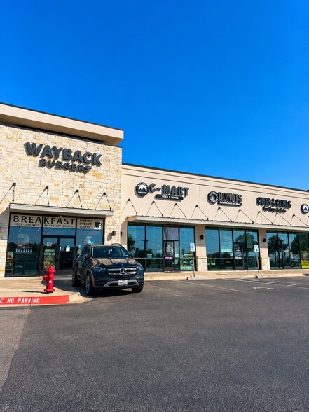 More Photos Of 1900 University Blvd, Round Rock Freestanding For Lease