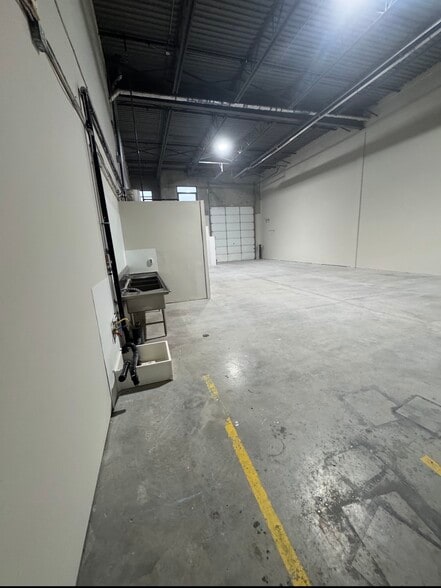 More Photos Of 32885 Mission Way, Mission Warehouse For Sale