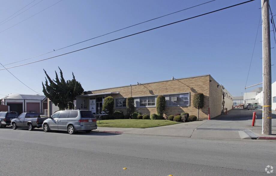 More Photos Of 340 Shaw Rd, South San Francisco Warehouse For Lease