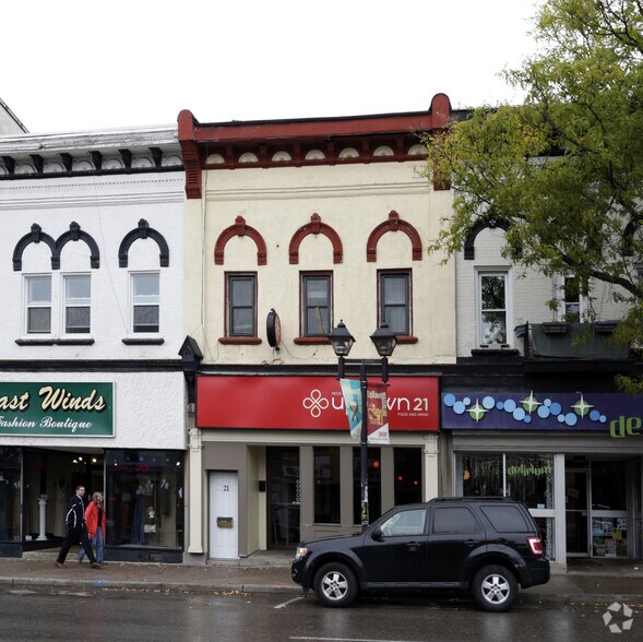 More Photos Of 21 King St N, Waterloo Storefront Retail Residential For Sale