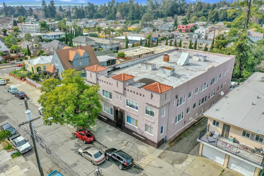 More Photos Of 3027 Capp St, Oakland Apartments For Sale