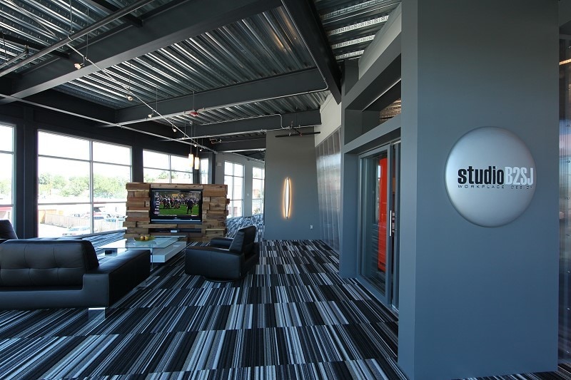 More Photos Of 2700 S Broadway St, Englewood Loft Creative Space For Lease